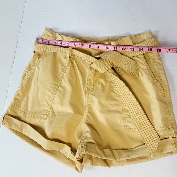 Vanilla Star Yellow Shorts With Tie Size 9 - Picture 6 of 6